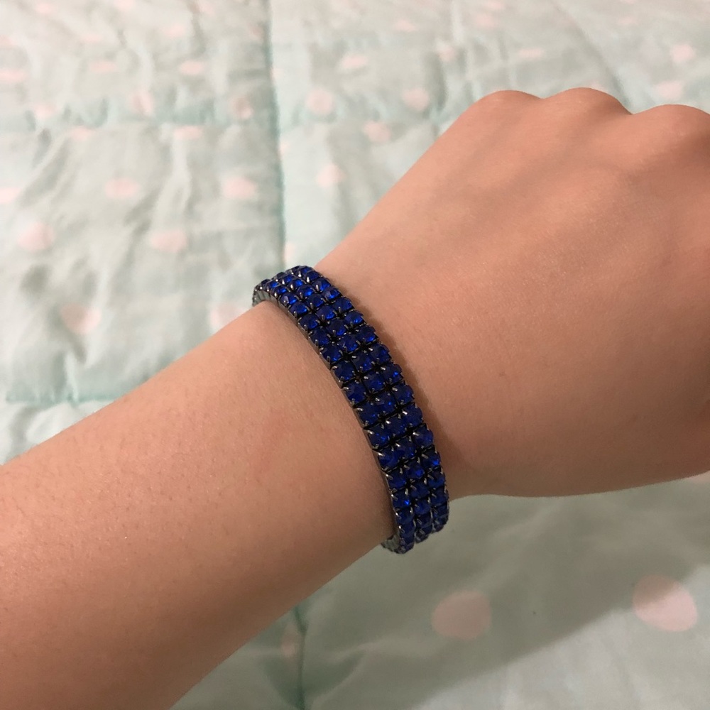 Royal blue extendable bracelet